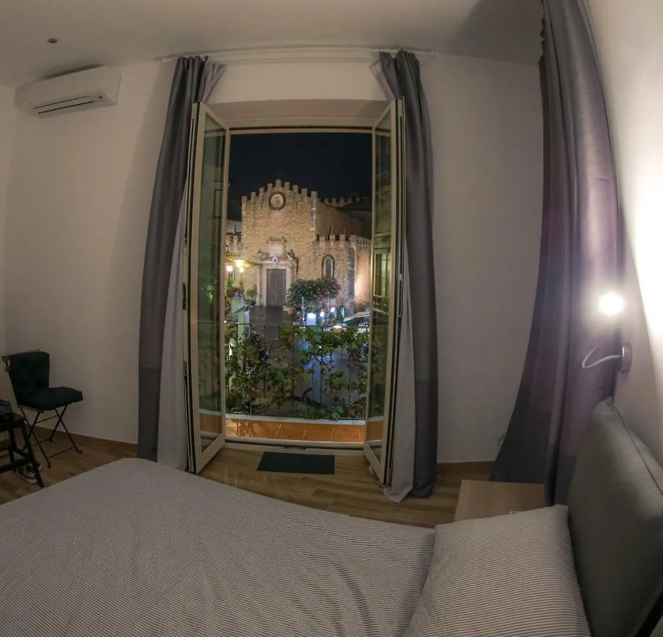 Appartamento TaoMau - Duomo Square Taormina 0*,  Italia